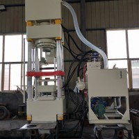 Y宜春市全自动舔盐砖压块机为国内畜牧业增加高品质产量